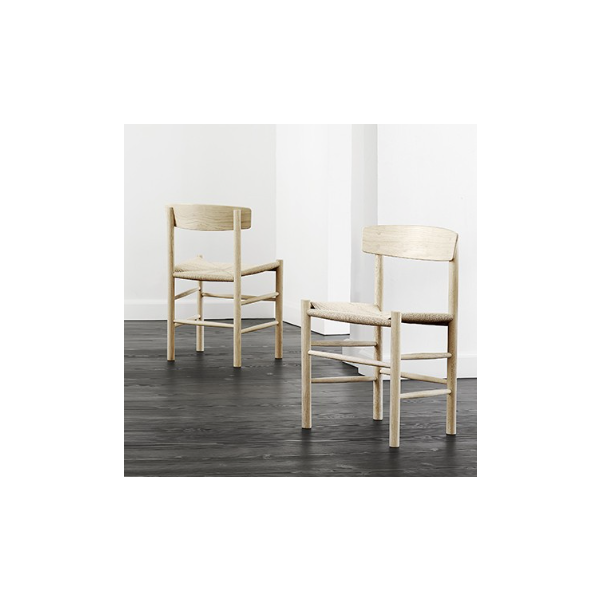 J39 'The People's Chair' tuoli, saippuoitu tammi