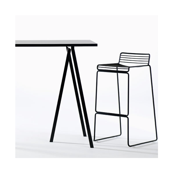 Loop Stand Frame pöydänjalat, korkea, 2 väriä
