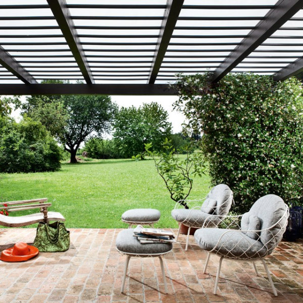 Piña Footstool outdoor