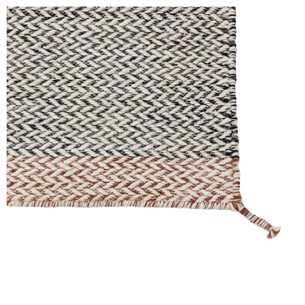 ply rug black/white