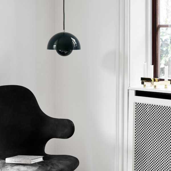 Catch Chair, swivel base leather