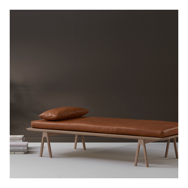 oud_Level Daybedcushion_cognac