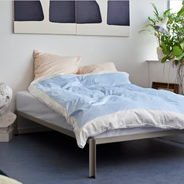 hay_connected bed frame