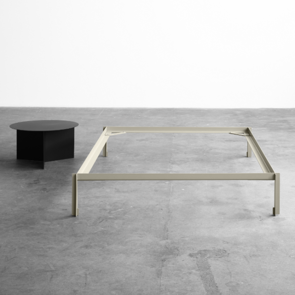 hay_connected bed frame