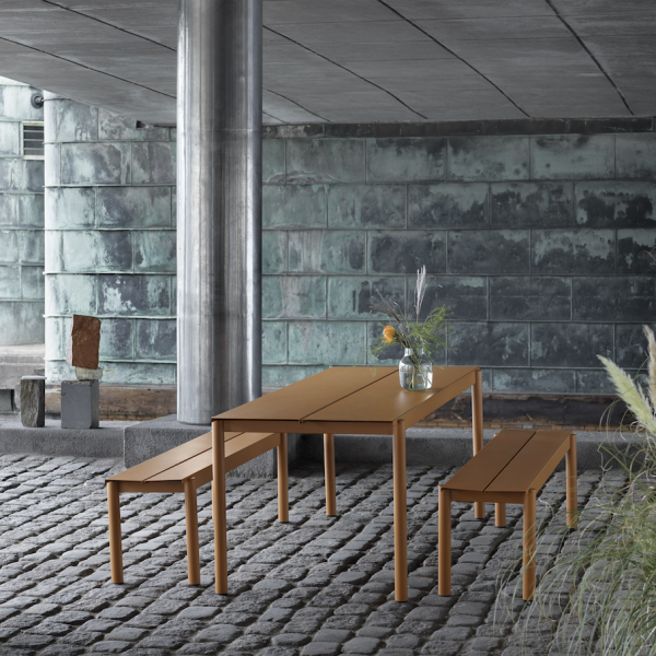 muuto_linear steel table 200