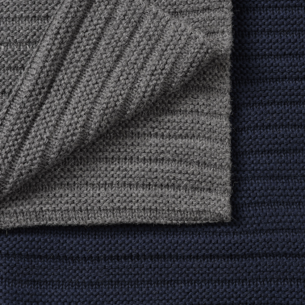 muuto_ample throw_midnight blue