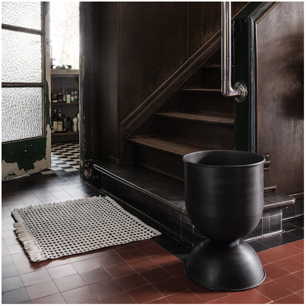 ferm living_hourglass pot