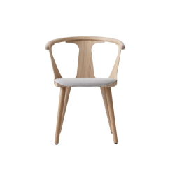 In Between Chair SK2, white oiled oak, 2 vaihtoehtoa