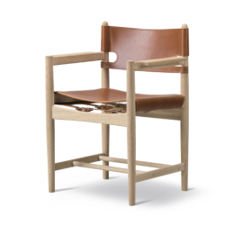 The Spanish Dining Armchair, 3 väriä